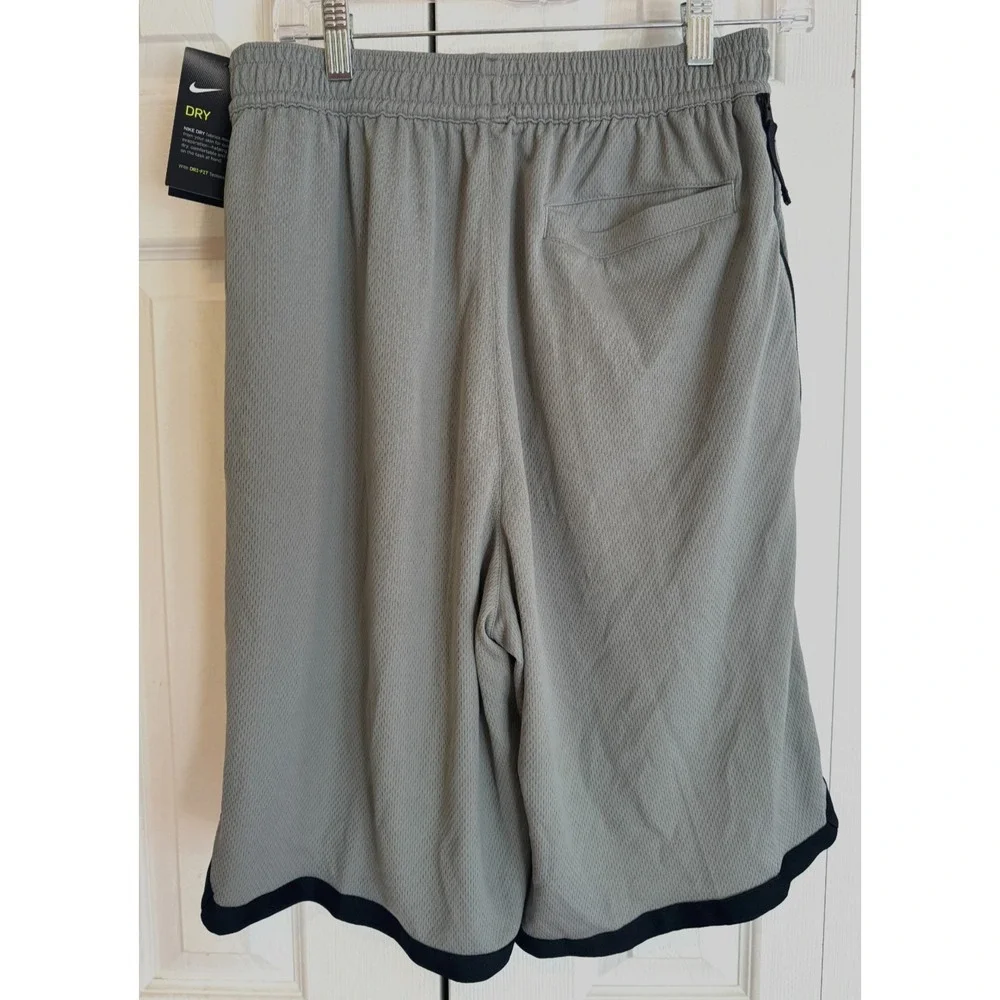 Nike NBA Chicago Bulls Player Issue Gray Practice Shorts Men's M-Tall AV1800-002